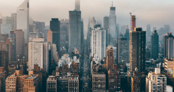 Visiter New-York en 5 jours : le guide pratique new-york-buildings-gratte-ciel-voyage